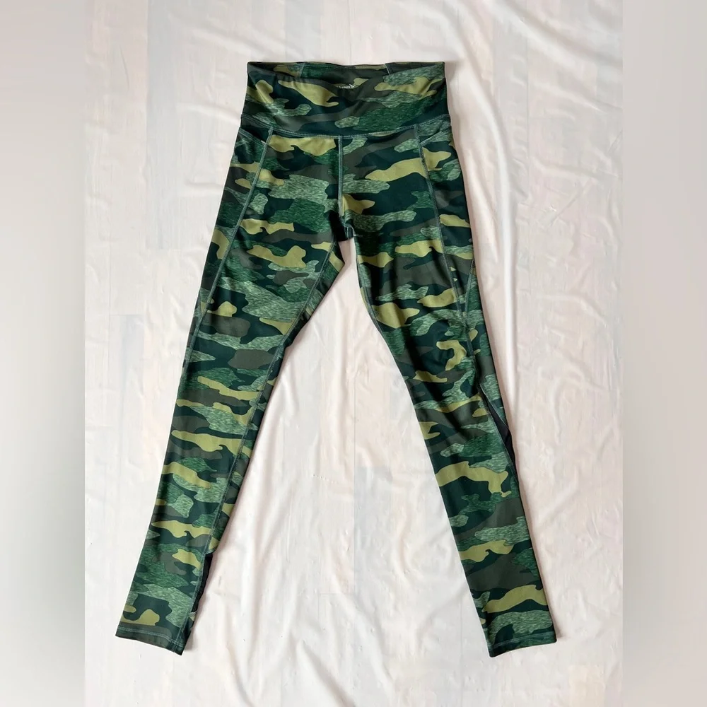 Old Navy green camo full length leggings Mesh calves girls Youth 18 XXL 27-32
